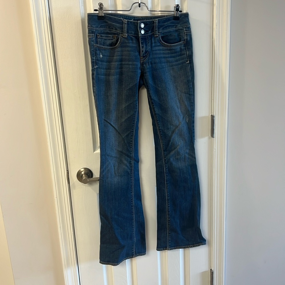 American Eagle Size 2 Artist Jeans